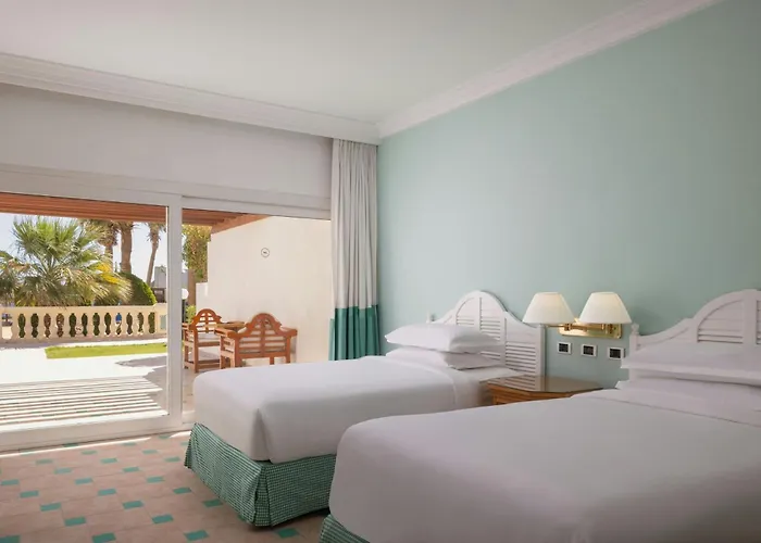 Sheraton Hotel, Resort, & 4*