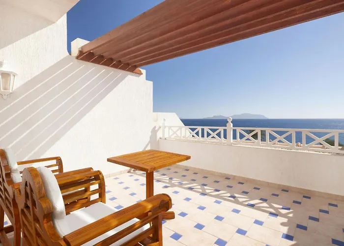 Sheraton Hotel, Resort, Villas&spa Resort 4*